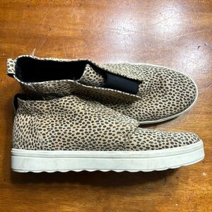 Universal thread size 9 shoes